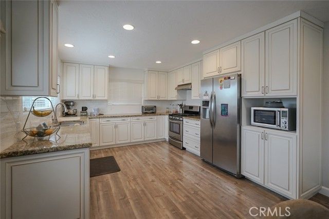 318 S Lucia Avenue, Redondo Beach, CA 90277