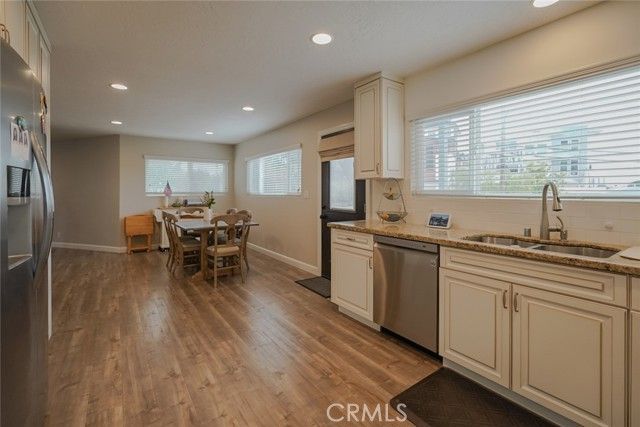 318 S Lucia Avenue, Redondo Beach, CA 90277