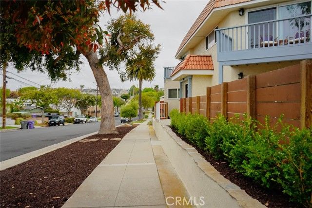 318 S Lucia Avenue, Redondo Beach, CA 90277