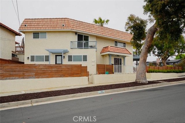 318 S Lucia Avenue, Redondo Beach, CA 90277
