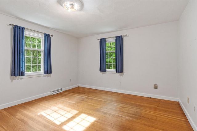 83 Providence Rd, Westford, MA 01886