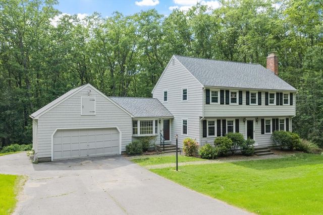 83 Providence Rd, Westford, MA 01886