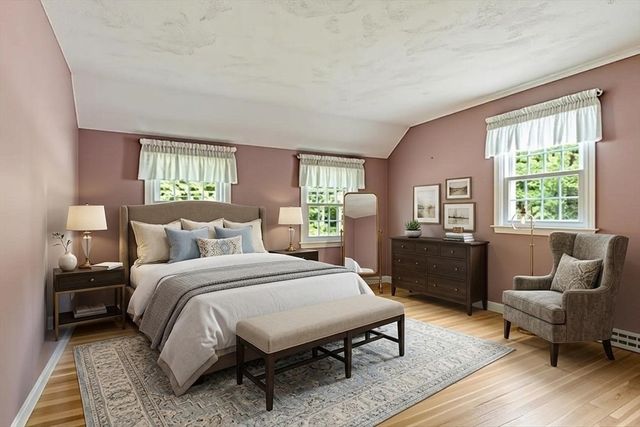 83 Providence Rd, Westford, MA 01886