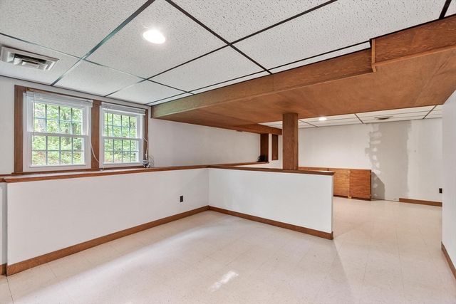 83 Providence Rd, Westford, MA 01886