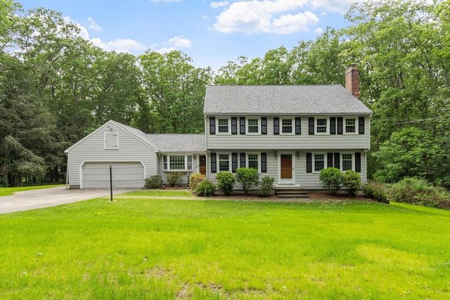 83 Providence Rd, Westford, MA 01886