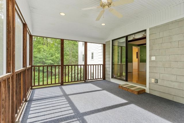 83 Providence Rd, Westford, MA 01886