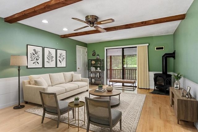 83 Providence Rd, Westford, MA 01886