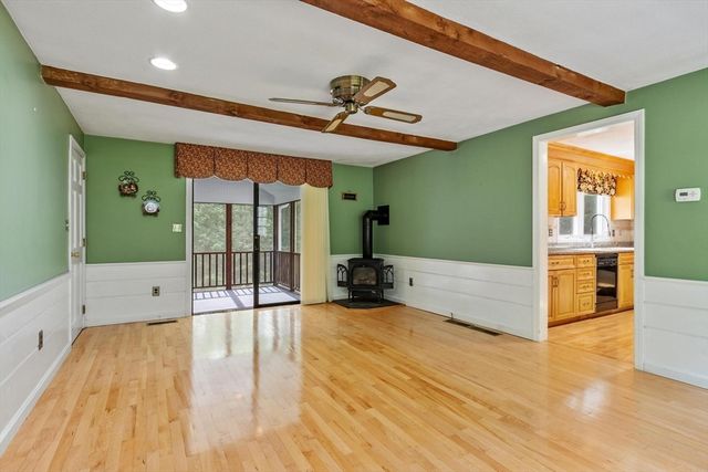 83 Providence Rd, Westford, MA 01886