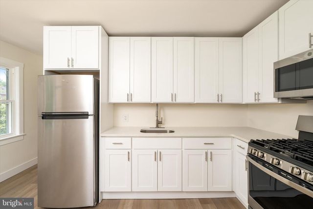 37 CENTRAL AVE, Ewing, NJ 08638
