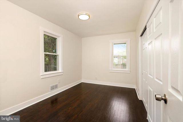 37 CENTRAL AVE, Ewing, NJ 08638
