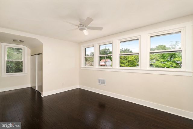 37 CENTRAL AVE, Ewing, NJ 08638