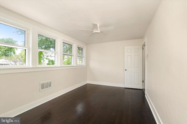 37 CENTRAL AVE, Ewing, NJ 08638