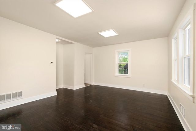 37 CENTRAL AVE, Ewing, NJ 08638