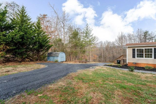 394 SPRINGBRANCH TRL, Stanardsville, VA 22973