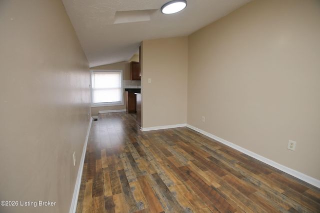 1903 Neville Dr, Louisville, KY 40216