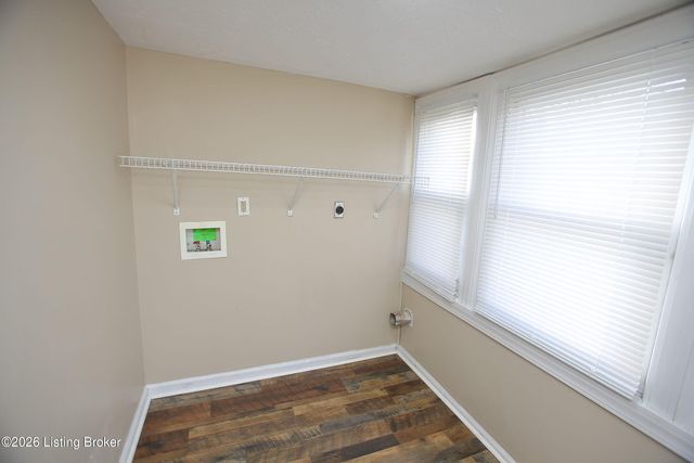 1903 Neville Dr, Louisville, KY 40216