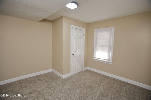 1903 Neville Dr, Louisville, KY 40216