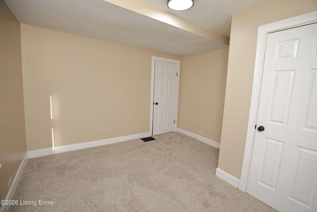 1903 Neville Dr, Louisville, KY 40216