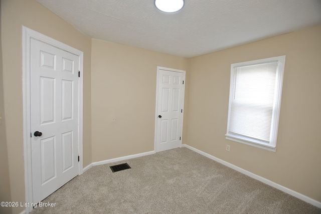 1903 Neville Dr, Louisville, KY 40216