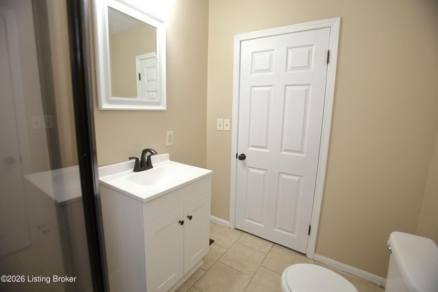 1903 Neville Dr, Louisville, KY 40216