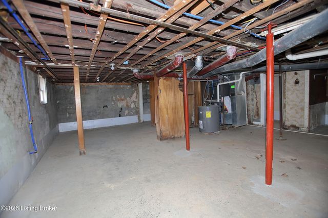 1903 Neville Dr, Louisville, KY 40216