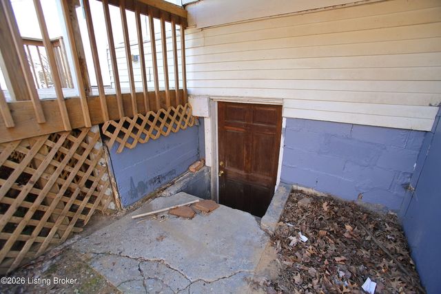 1903 Neville Dr, Louisville, KY 40216