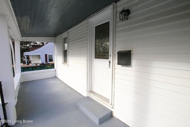 1903 Neville Dr, Louisville, KY 40216