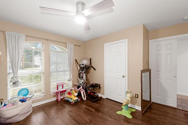 222 Doncaster Street, Conroe, TX 77303