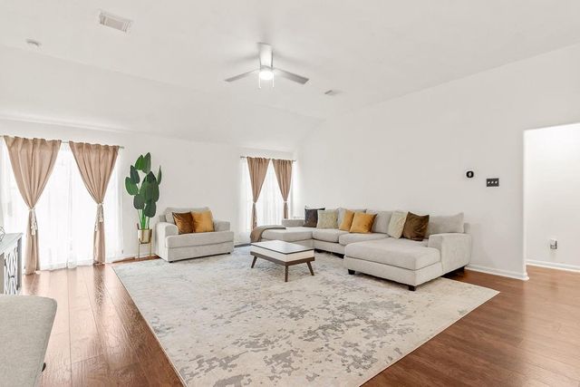 222 Doncaster Street, Conroe, TX 77303