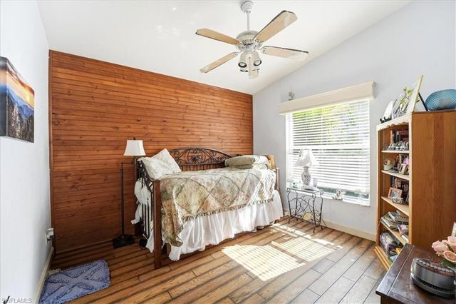 1827 W Crown Pointe BLVD, Naples, FL 34112