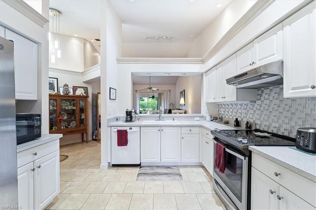 1827 W Crown Pointe BLVD, Naples, FL 34112