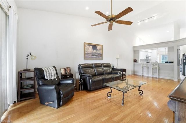 1827 W Crown Pointe BLVD, Naples, FL 34112