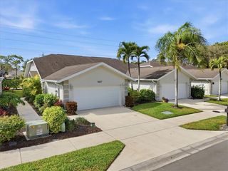 1827 W Crown Pointe BLVD, Naples, FL 34112