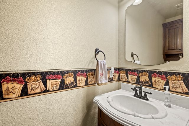 6831 Brooke Boulevard, Midlothian, TX 76065