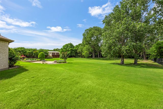 6831 Brooke Boulevard, Midlothian, TX 76065