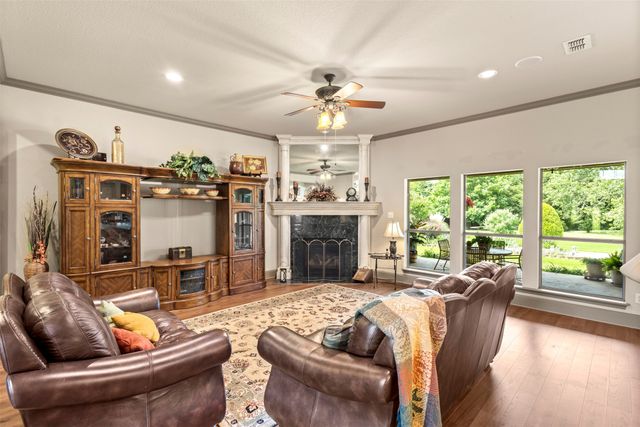 6831 Brooke Boulevard, Midlothian, TX 76065