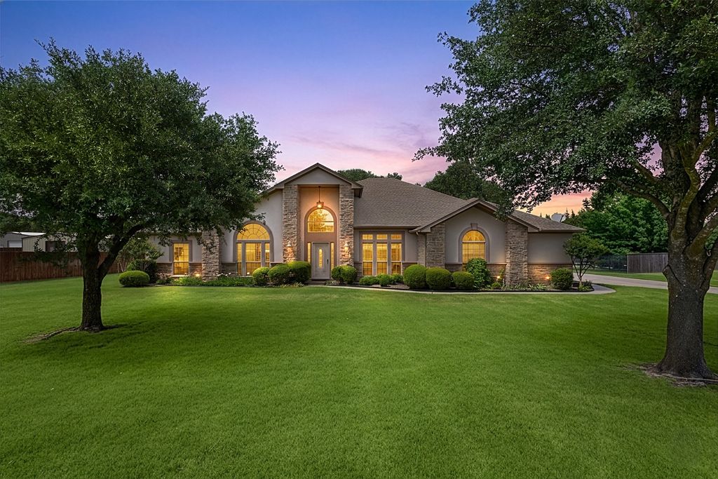 6831 Brooke Boulevard, Midlothian, TX 76065