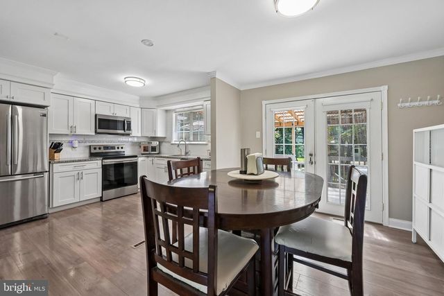 148 HOLLY PKWY, Williamstown, NJ 08094