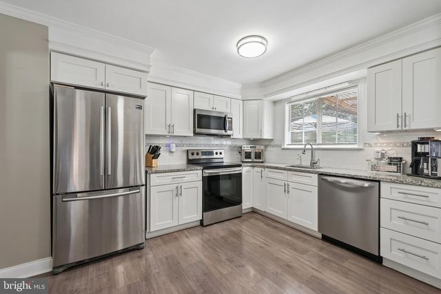 148 HOLLY PKWY, Williamstown, NJ 08094