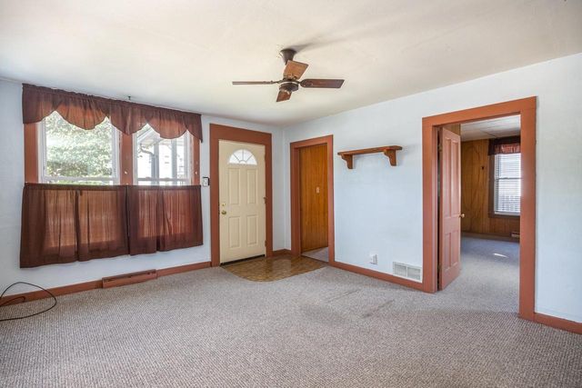 614 N SUPERIOR STREET, Appleton, WI 54911