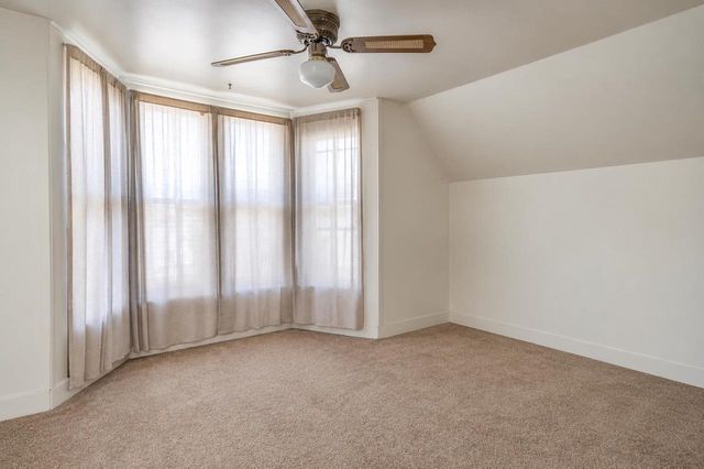 614 N SUPERIOR STREET, Appleton, WI 54911