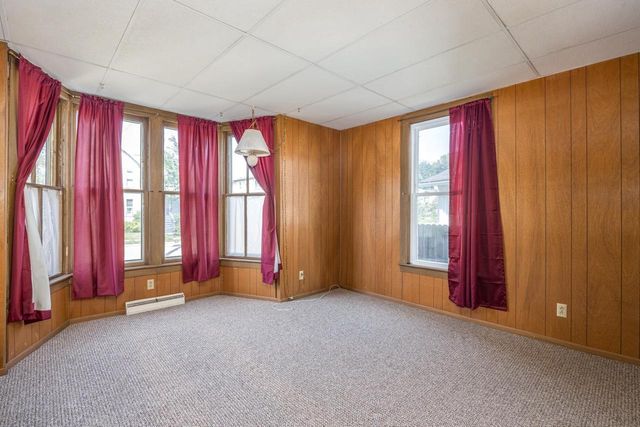 614 N SUPERIOR STREET, Appleton, WI 54911