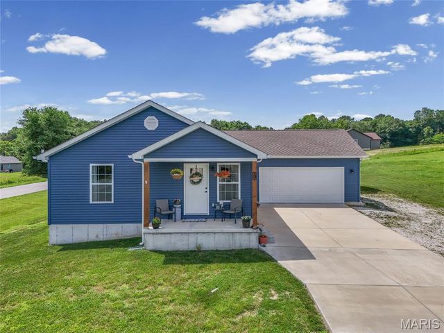 137 Calvey Brook Drive, Robertsville, MO 63072