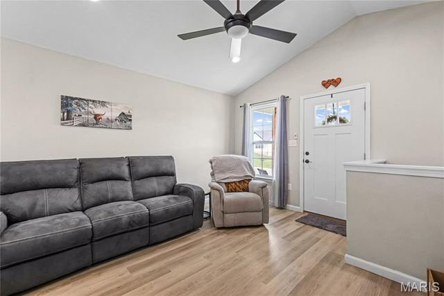 137 Calvey Brook Drive, Robertsville, MO 63072