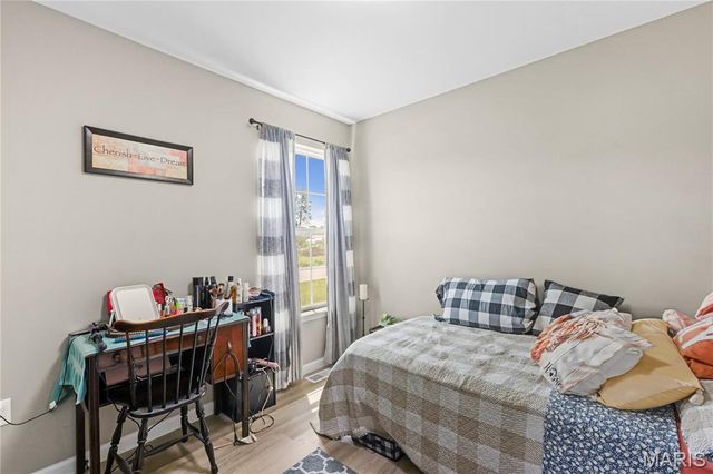 137 Calvey Brook Drive, Robertsville, MO 63072