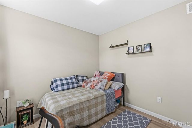 137 Calvey Brook Drive, Robertsville, MO 63072