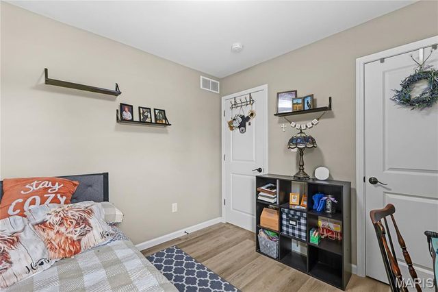 137 Calvey Brook Drive, Robertsville, MO 63072
