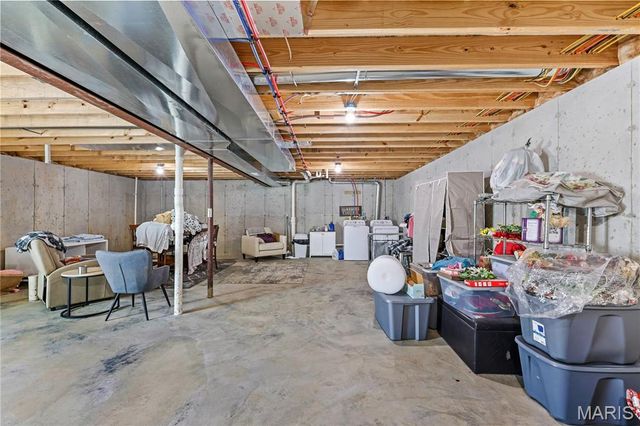 137 Calvey Brook Drive, Robertsville, MO 63072