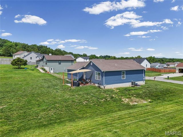 137 Calvey Brook Drive, Robertsville, MO 63072