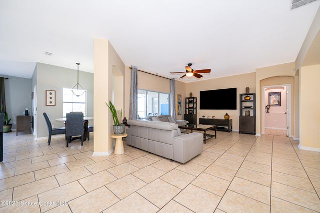 3426 Harborside Court, Kissimmee, FL 34746